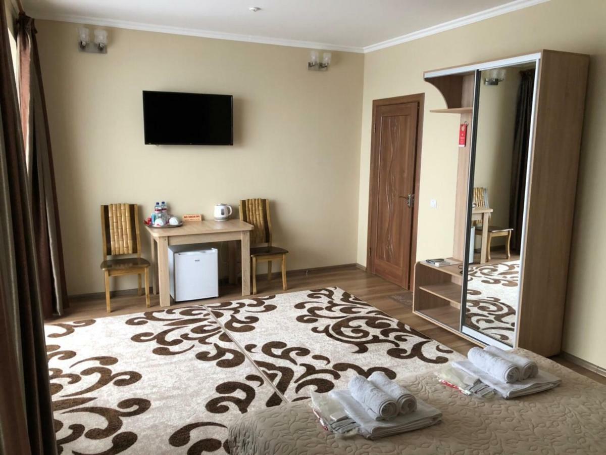 Hotel Apelsin Bilhorod-Dnistrovsʼkyy Exterior foto