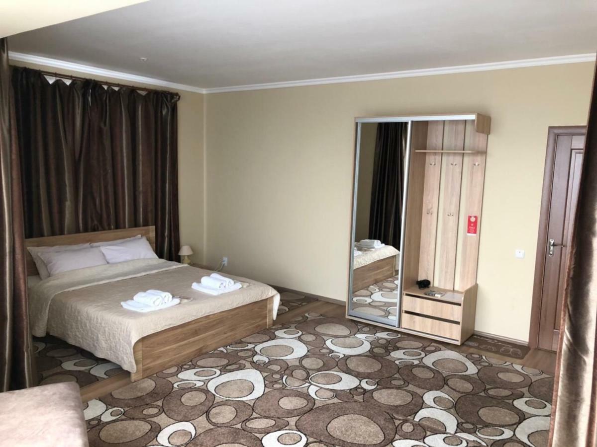 Hotel Apelsin Bilhorod-Dnistrovsʼkyy Exterior foto